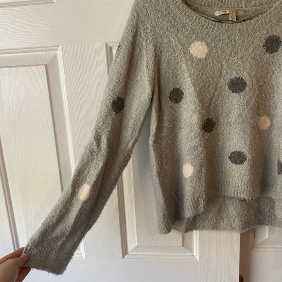 LC Soft Polka-Dot Sweater - Picture 2 of 4